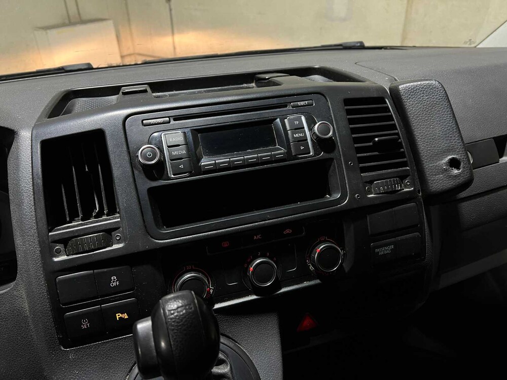 Volkswagen Transporter 2.0 TDI L2H1 Comfort DC 140PS 2015, VL-605-H Nutzfahrzeug