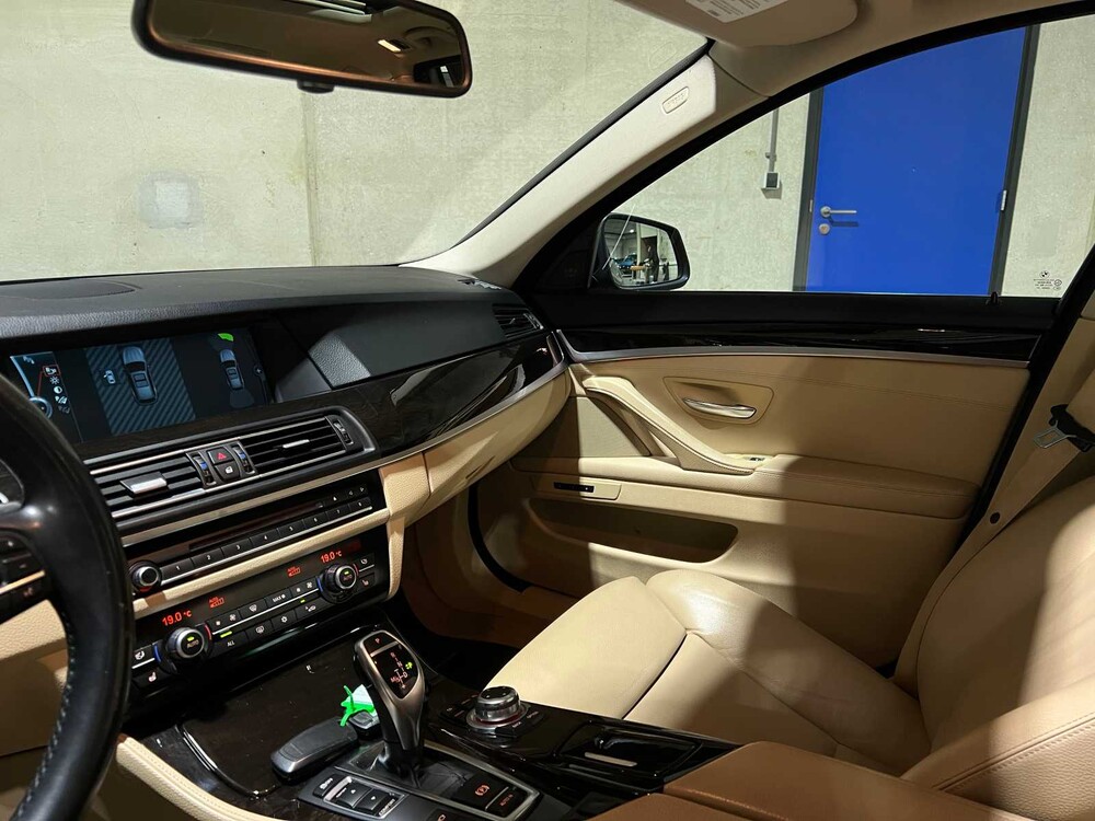 BMW Touring 528i High Executive 5-serie 258pk 2011, 91-RFP-5