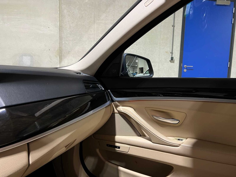 BMW Touring 528i High Executive 5-serie 258pk 2011, 91-RFP-5