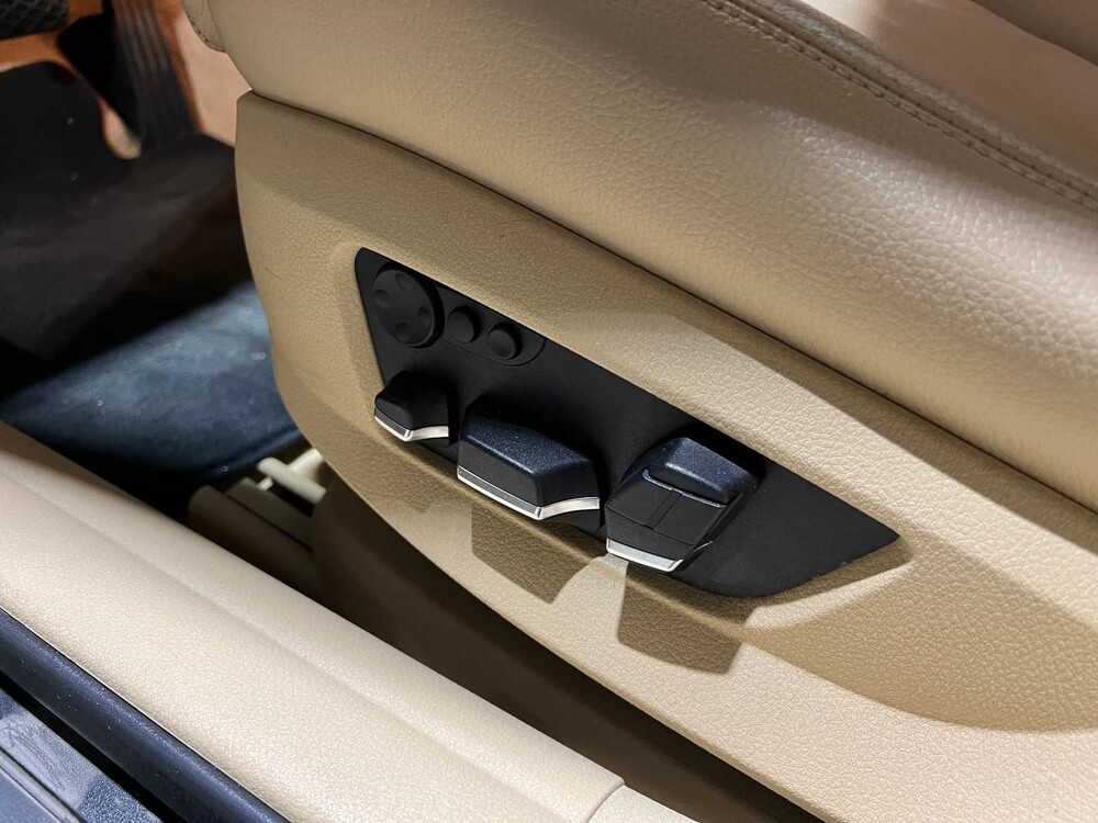 BMW Touring 528i High Executive 5-serie 258pk 2011, 91-RFP-5