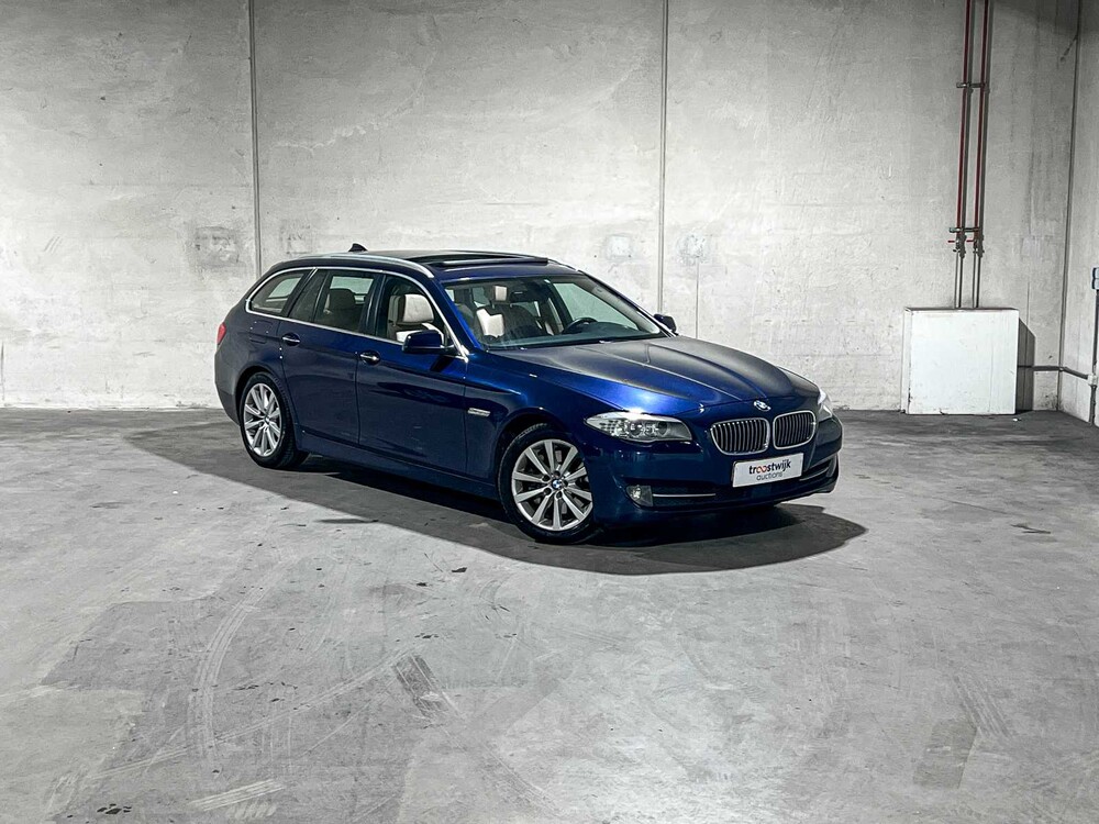 BMW Touring 528i High Executive 5-serie 258pk 2011, 91-RFP-5