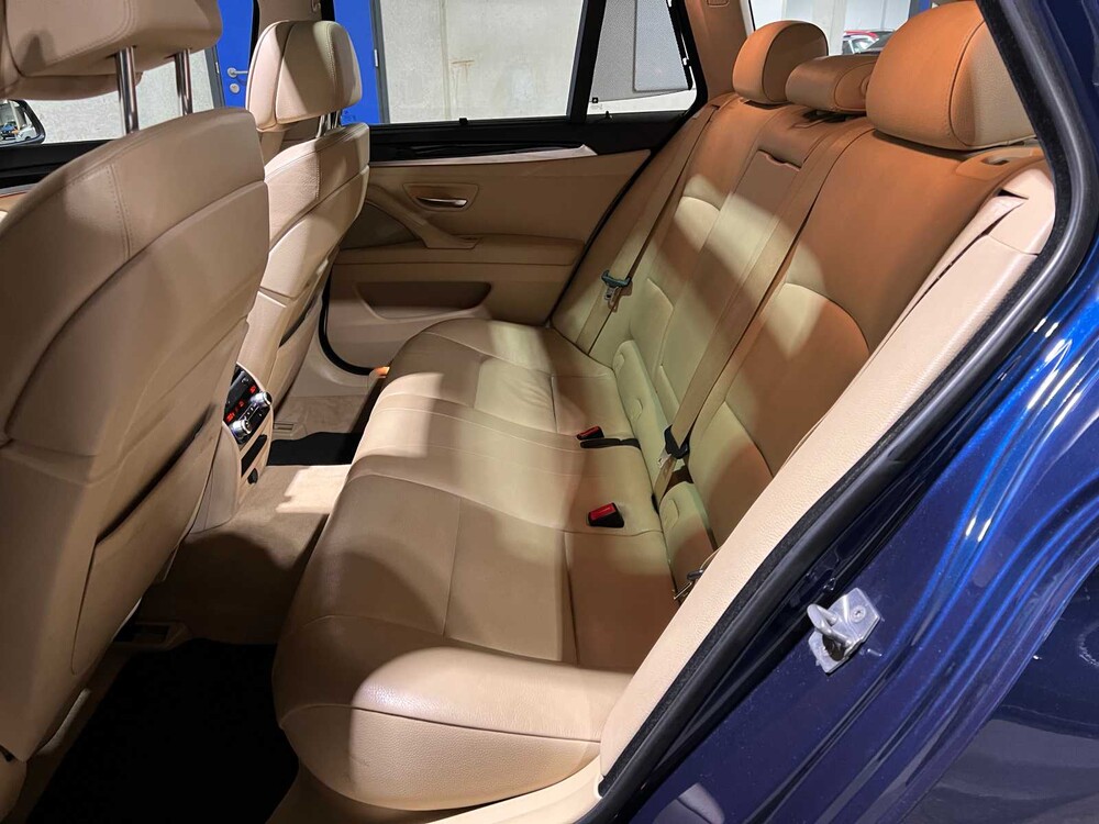 BMW Touring 528i High Executive 5-serie 258pk 2011, 91-RFP-5