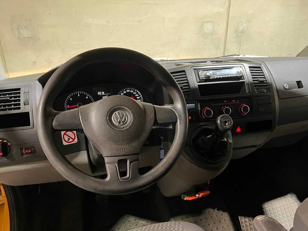 Volkswagen Transporter 2.0 TDI L2H2 102PS 2013, VB-841-S