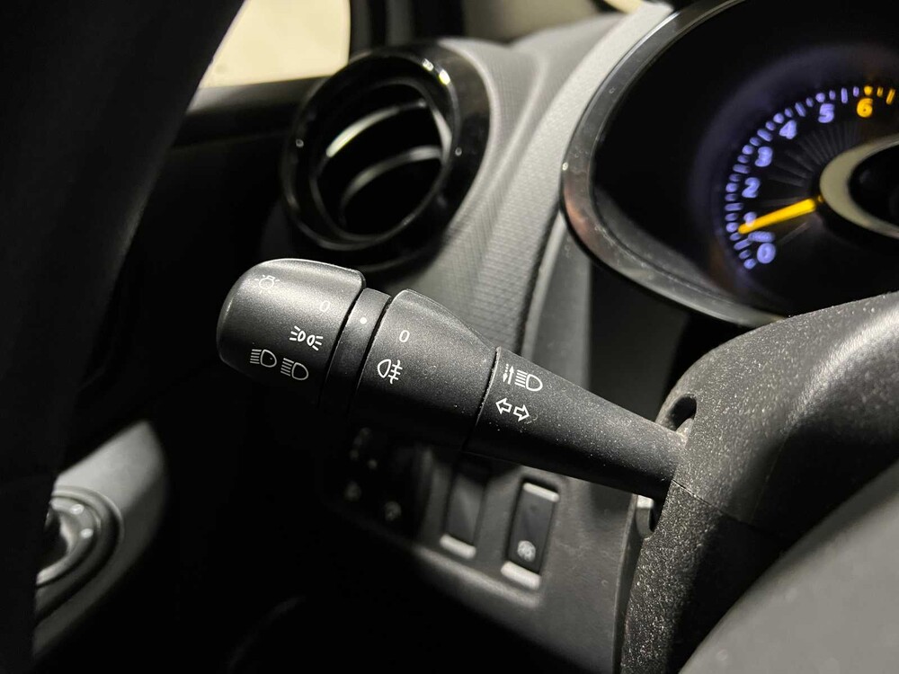 Renault Clio 0.9 TCe Expression 90hp 2015, GZ-530-J