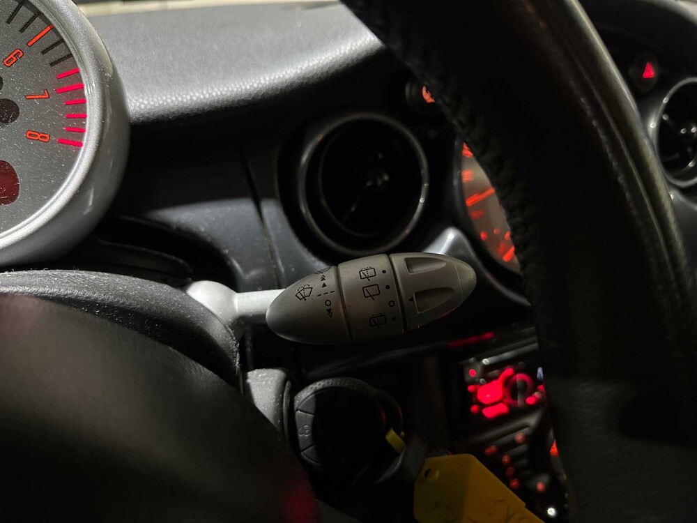 Mini 1.6 Cooper RC31 116PS 2004, ZB-260-B