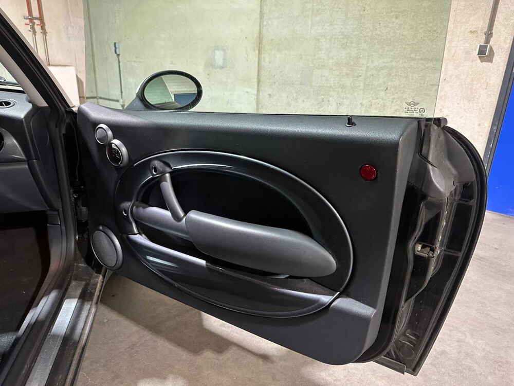 Mini 1.6 Cooper RC31 116PS 2004, ZB-260-B