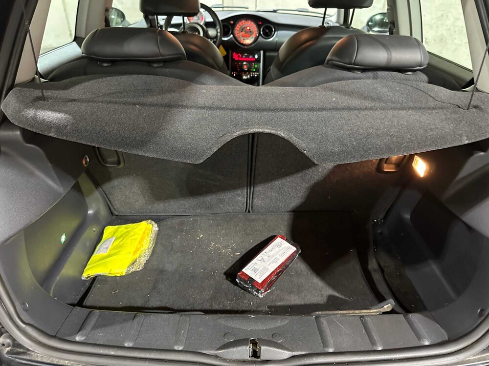 Mini 1.6 Cooper RC31 116PS 2004, ZB-260-B