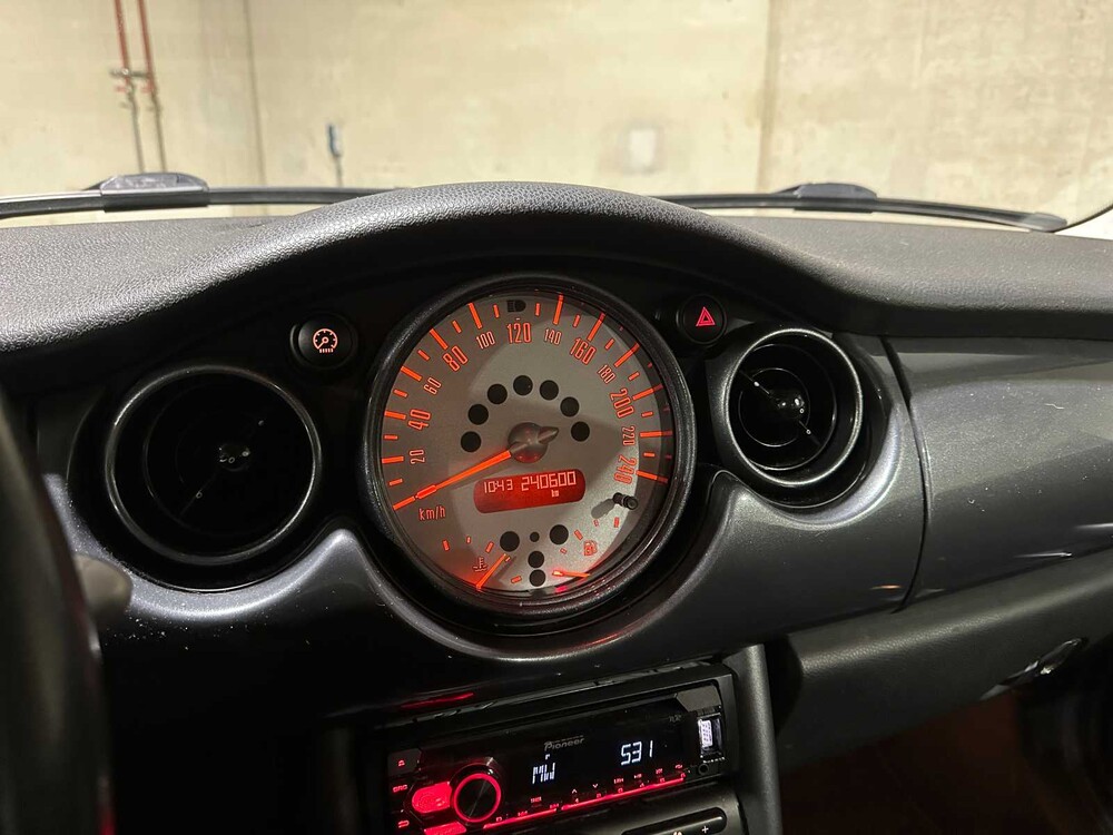 Mini 1.6 Cooper RC31 116PS 2004, ZB-260-B