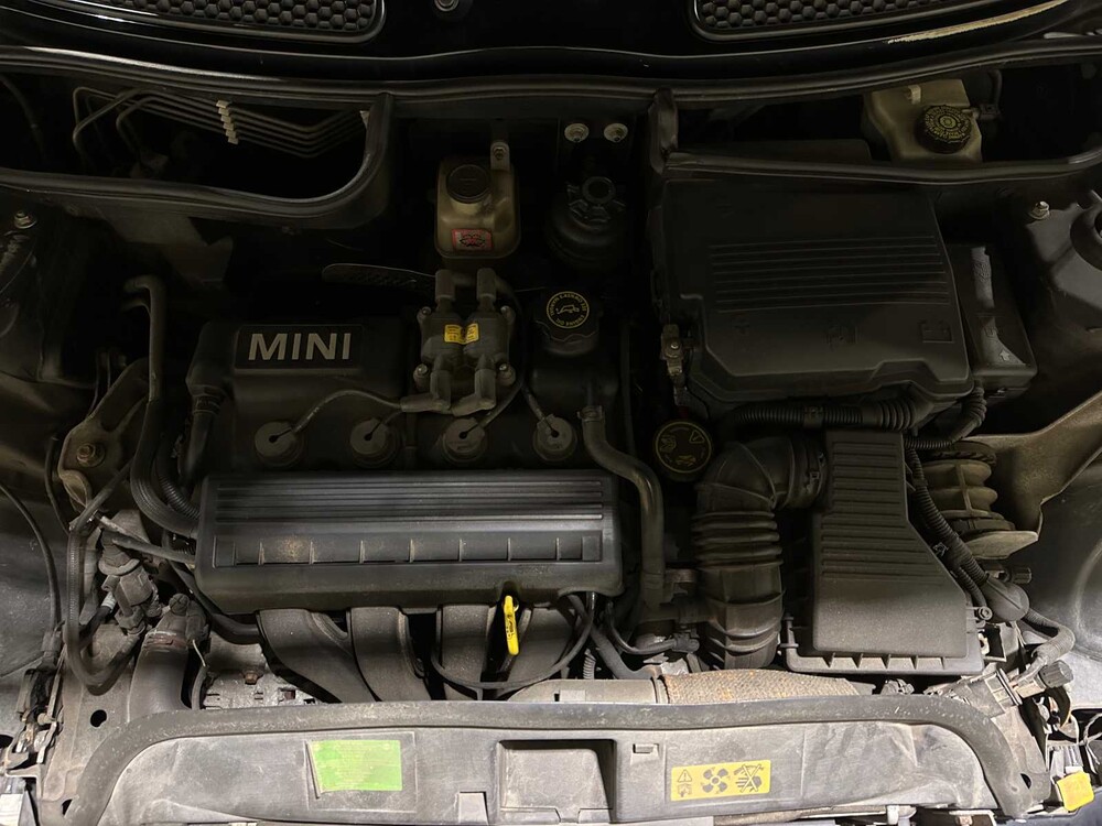 Mini 1.6 Cooper RC31 116PS 2004, ZB-260-B