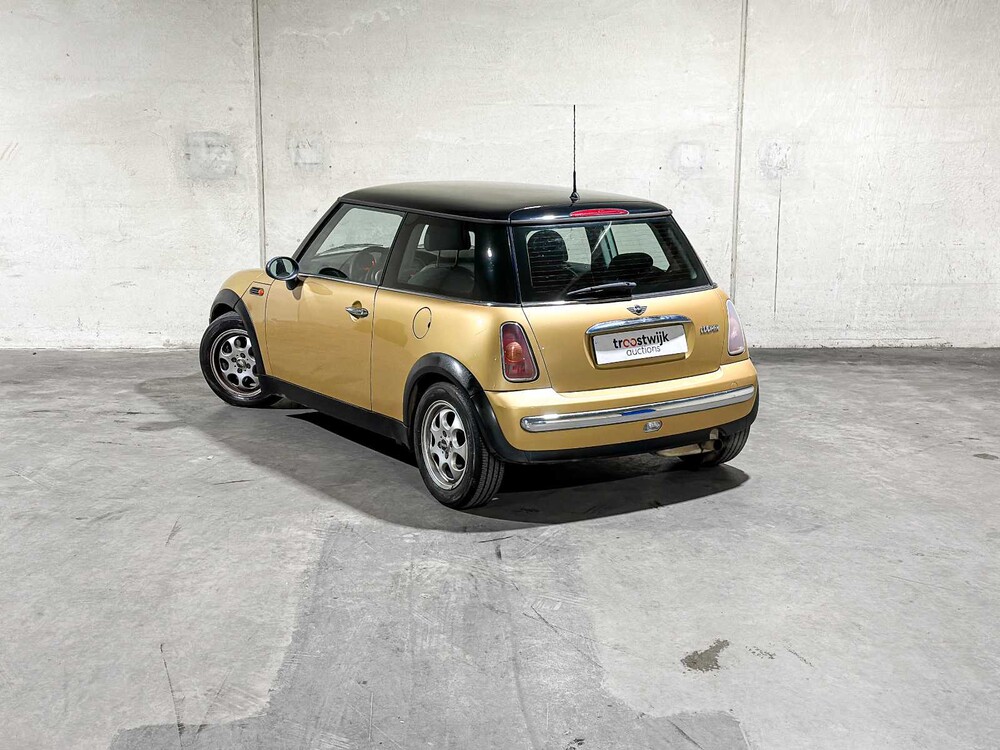Mini 1.6 Cooper Pepper 116pk 2003, 68-LV-NN 