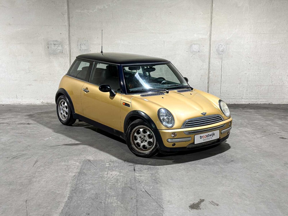Mini 1.6 Cooper Pepper 116pk 2003, 68-LV-NN 