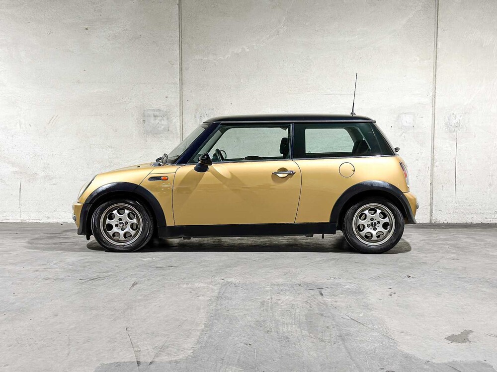 Mini 1.6 Cooper Pepper 116pk 2003, 68-LV-NN 