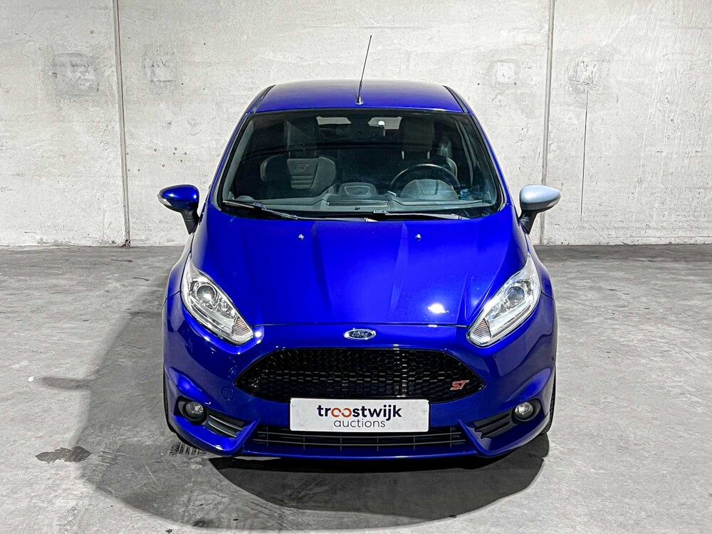 Ford Fiesta ST2 1.6 182PS 2015, NJ-415-B