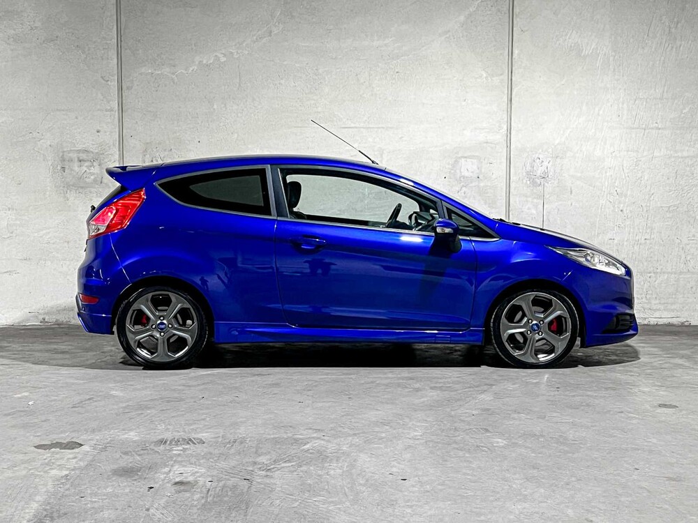 Ford Fiesta ST2 1.6 182PS 2015, NJ-415-B