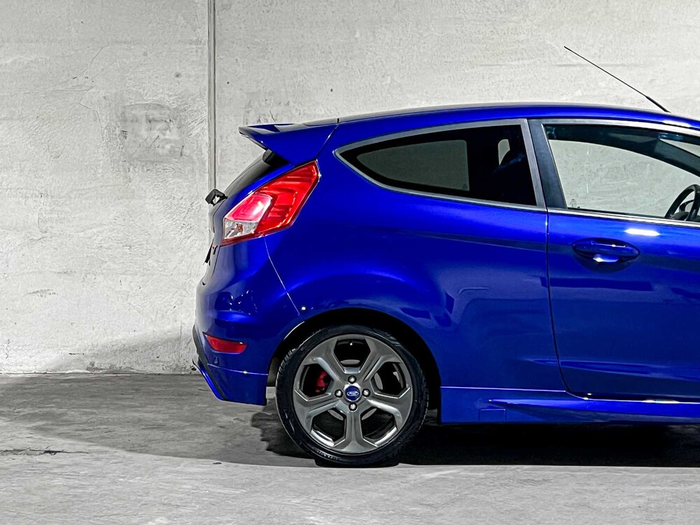 Ford Fiesta ST2 1.6 182PS 2015, NJ-415-B