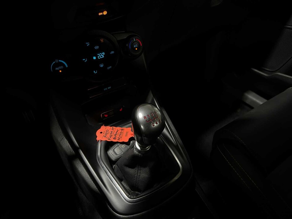 Ford Fiesta ST2 1.6 182PS 2015, NJ-415-B