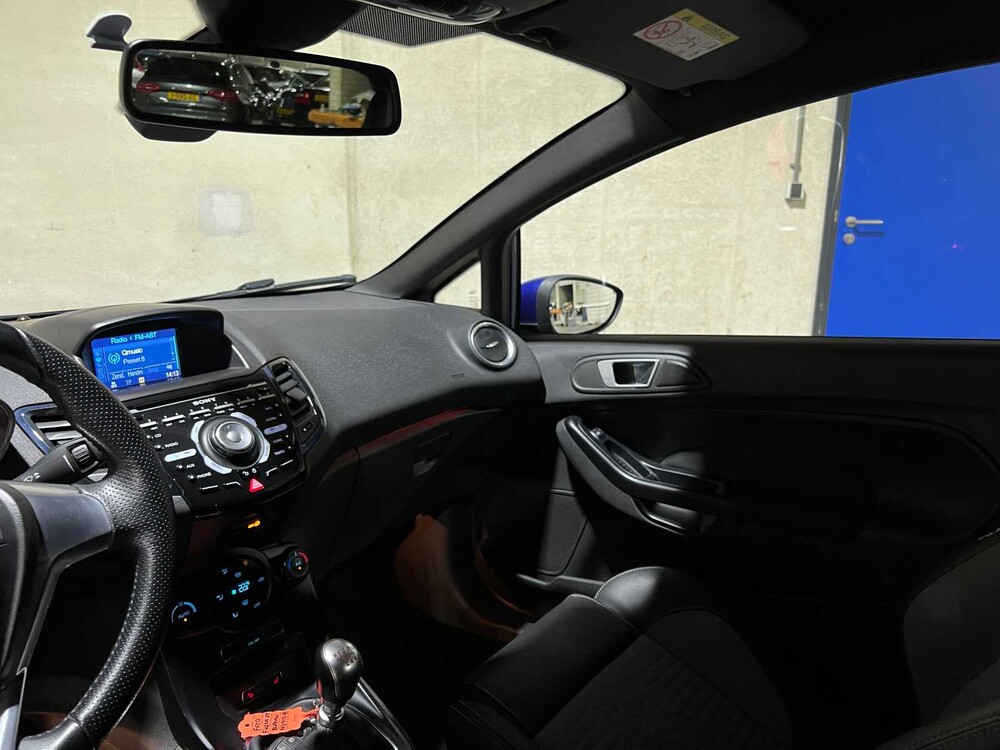 Ford Fiesta ST2 1.6 182PS 2015, NJ-415-B