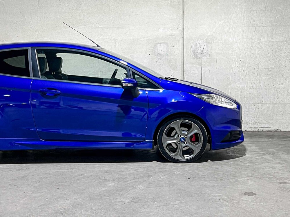 Ford Fiesta ST2 1.6 182PS 2015, NJ-415-B