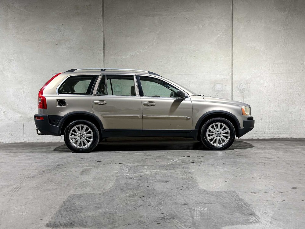 Volvo XC90 2.9 T6 Executive 272PS 2004, 10-PF-VL
