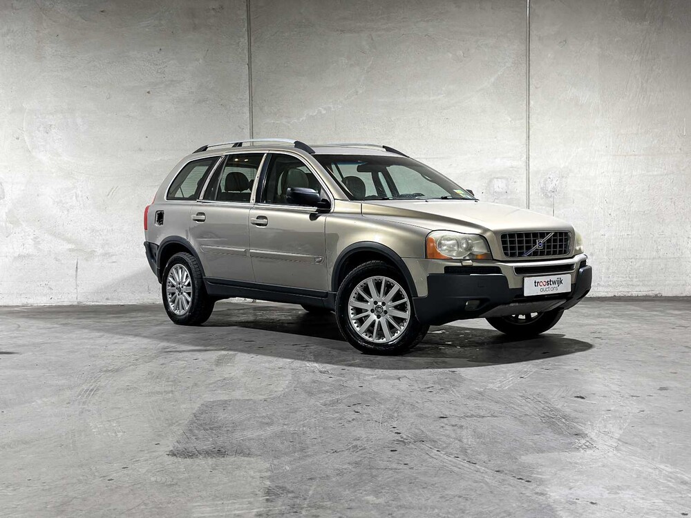 Volvo XC90 2.9 T6 Executive 272PS 2004, 10-PF-VL