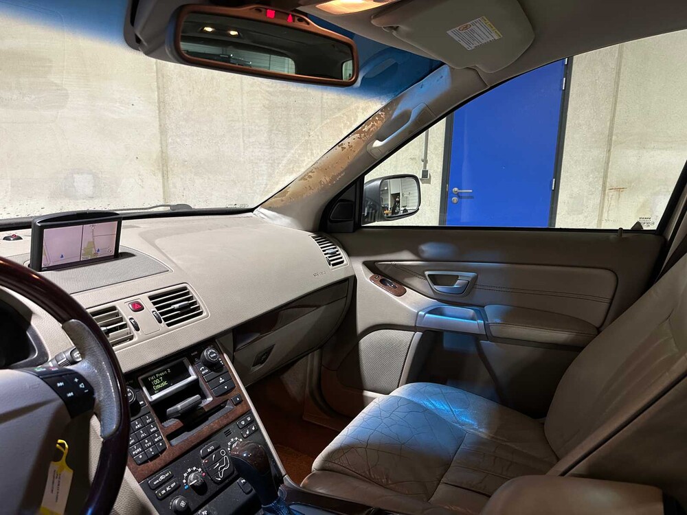 Volvo XC90 2.9 T6 Executive 272PS 2004, 10-PF-VL