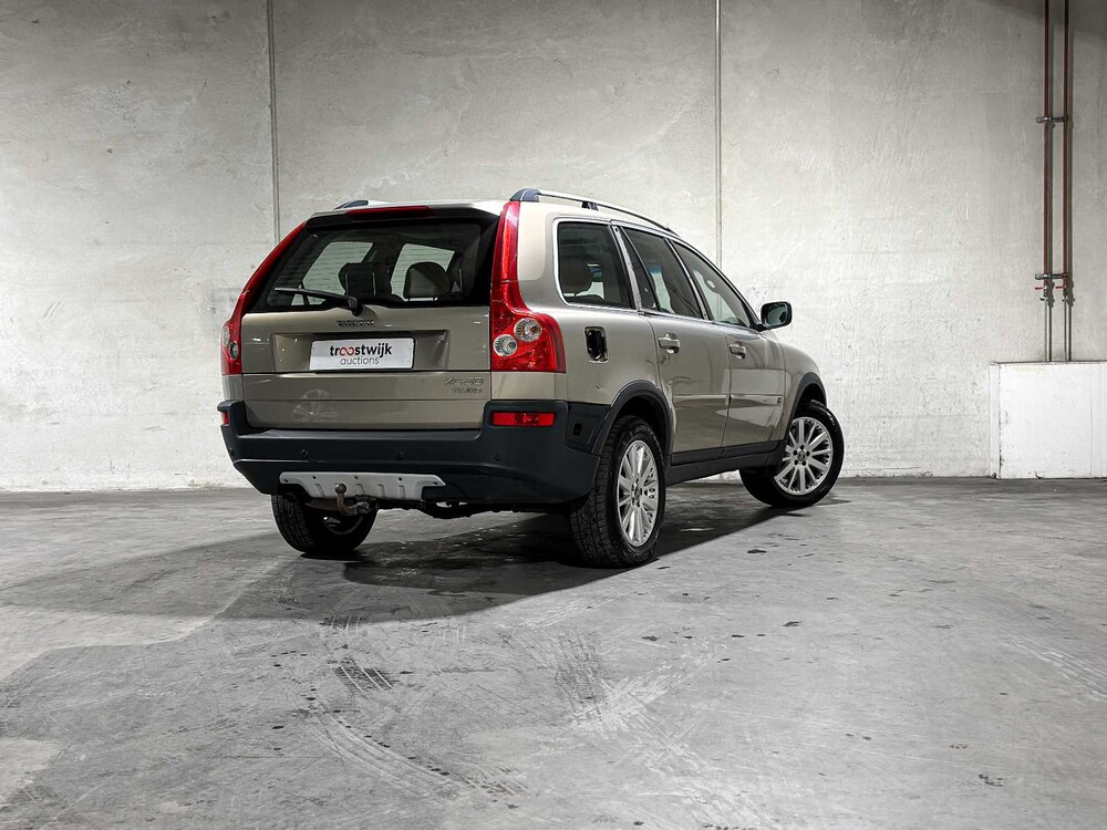 Volvo XC90 2.9 T6 Executive 272PS 2004, 10-PF-VL