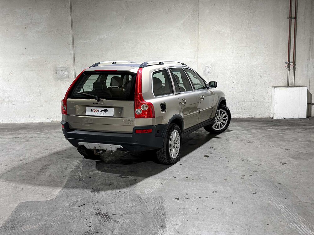Volvo XC90 2.9 T6 Executive 272PS 2004, 10-PF-VL