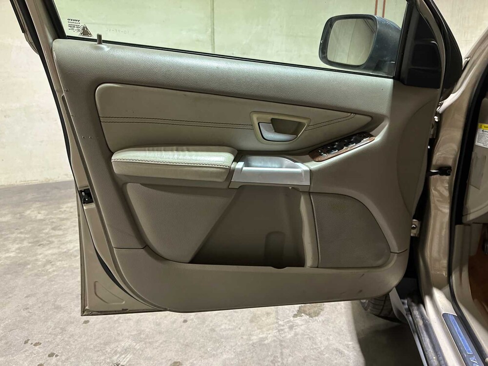 Volvo XC90 2.9 T6 Executive 272PS 2004, 10-PF-VL