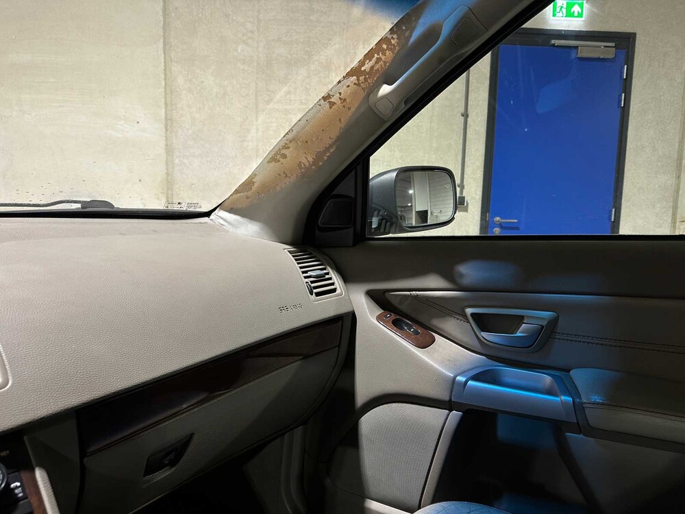 Volvo XC90 2.9 T6 Executive 272PS 2004, 10-PF-VL