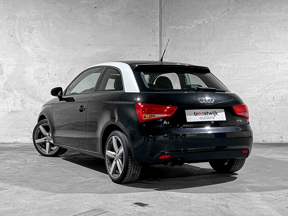 Audi A1 1.4 TFSI 119g. Attraction Pro Line Business 122PS 2010, 25-NRD-8