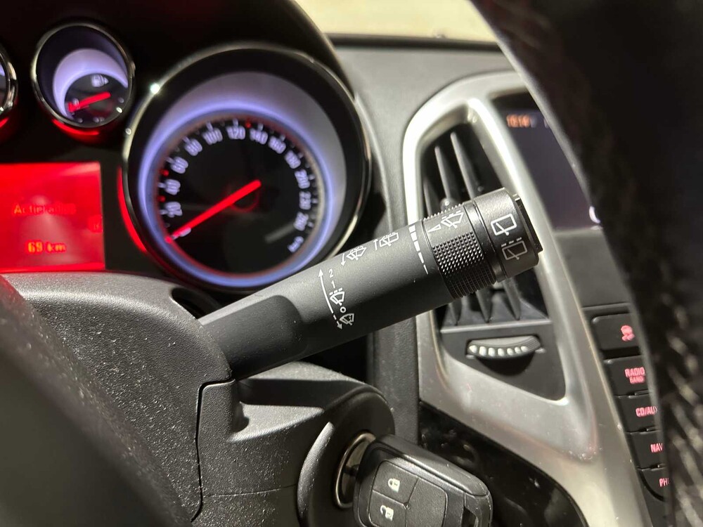 Opel Astra 1.4 Turbo Sport 140PS 2012, 49-XNS-9