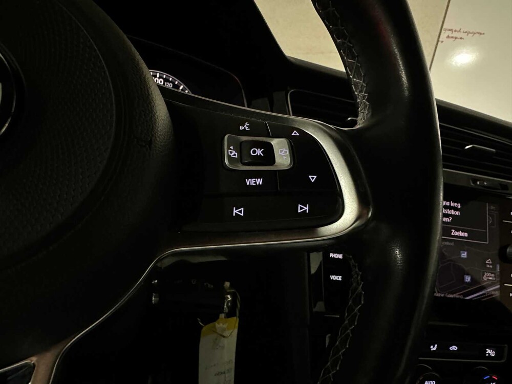 Volkswagen Golf 1.5 TSI Highline Business R 150pk 2019, ZD-532-L