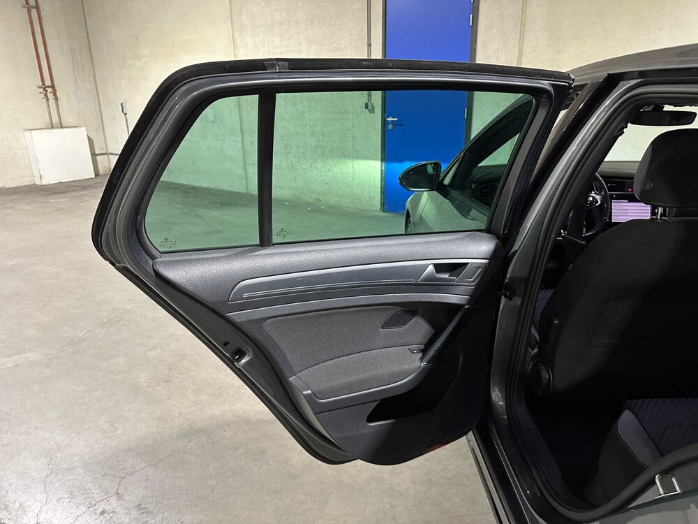 Volkswagen Golf 1.5 TSI Highline Business R 150pk 2019, ZD-532-L