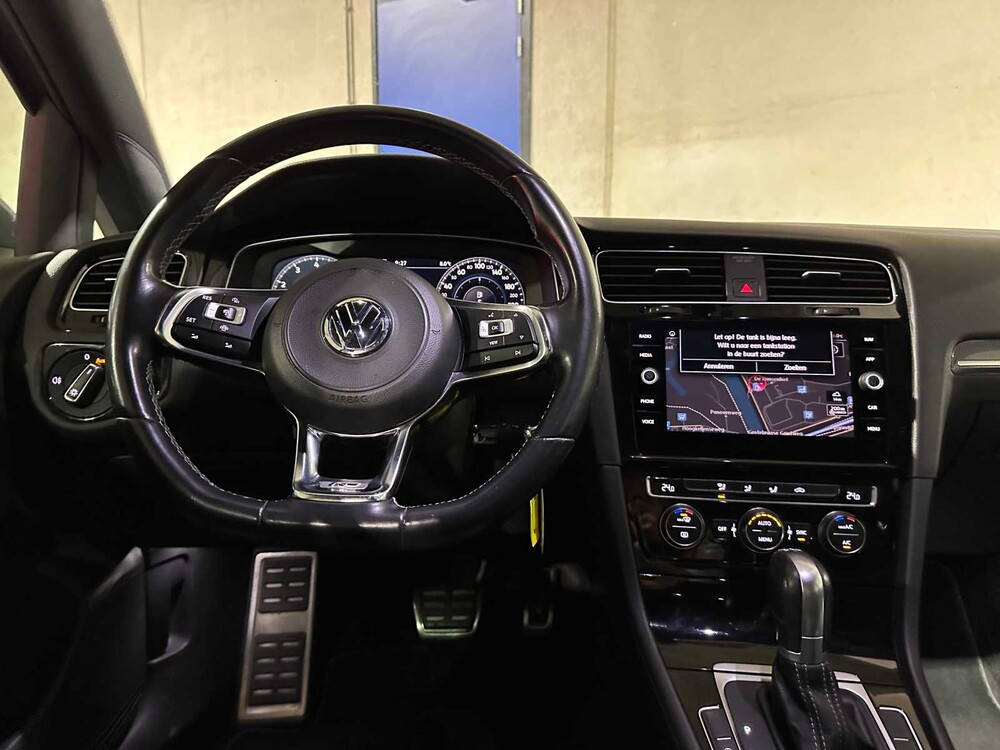 Volkswagen Golf 1.5 TSI Highline Business R 150pk 2019, ZD-532-L