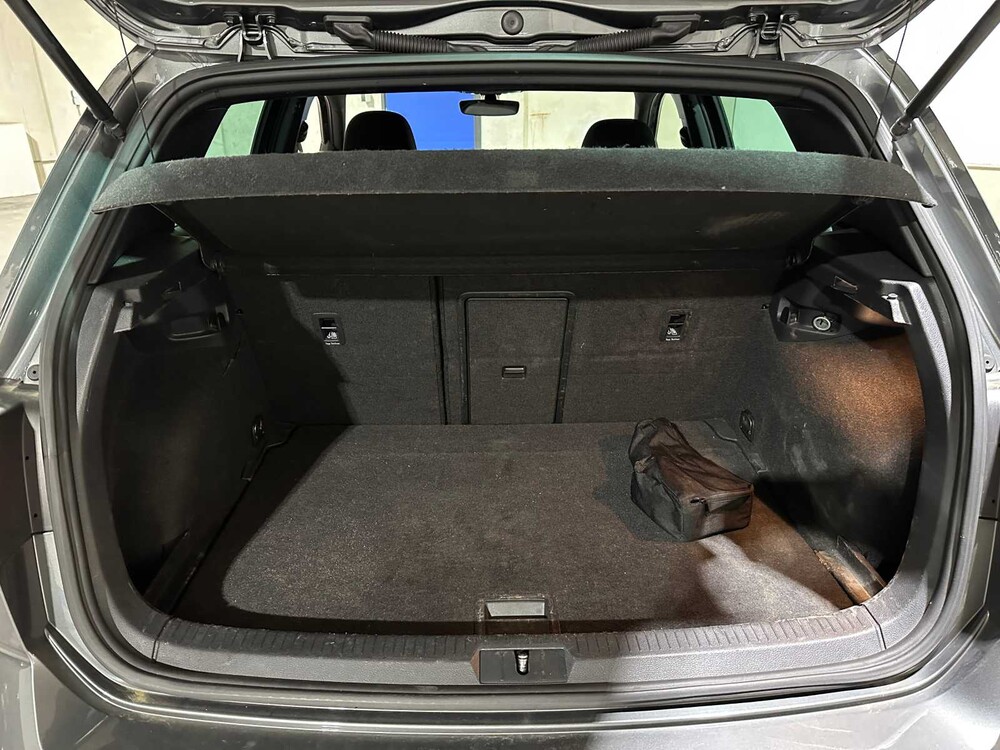 Volkswagen Golf 1.5 TSI Highline Business R 150pk 2019, ZD-532-L