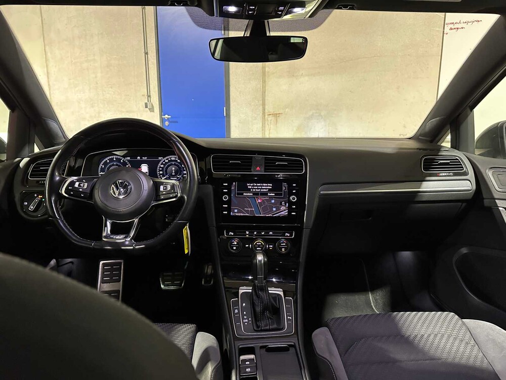 Volkswagen Golf 1.5 TSI Highline Business R 150pk 2019, ZD-532-L