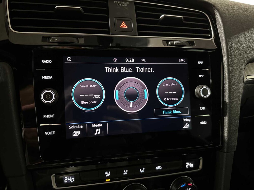 Volkswagen Golf 1.5 TSI Highline Business R 150pk 2019, ZD-532-L