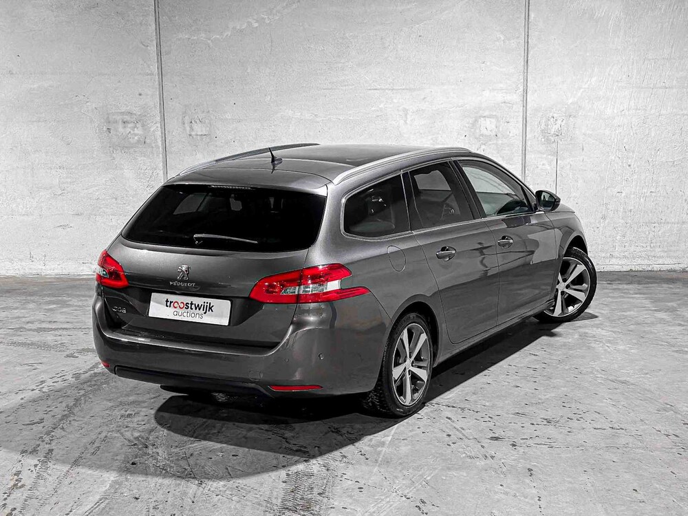 Peugeot 308 SW 1.2 e-THP Première 131hp 2014, 8-TZN-61