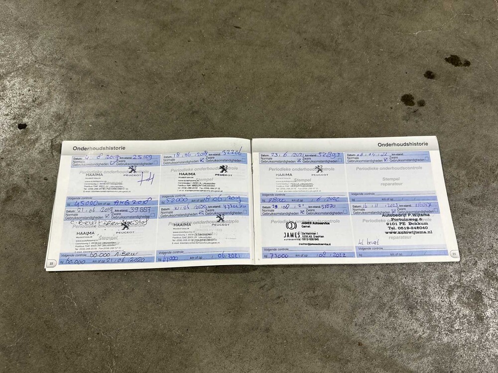 Peugeot 308 SW 1.2 e-THP Première 131hp 2014, 8-TZN-61