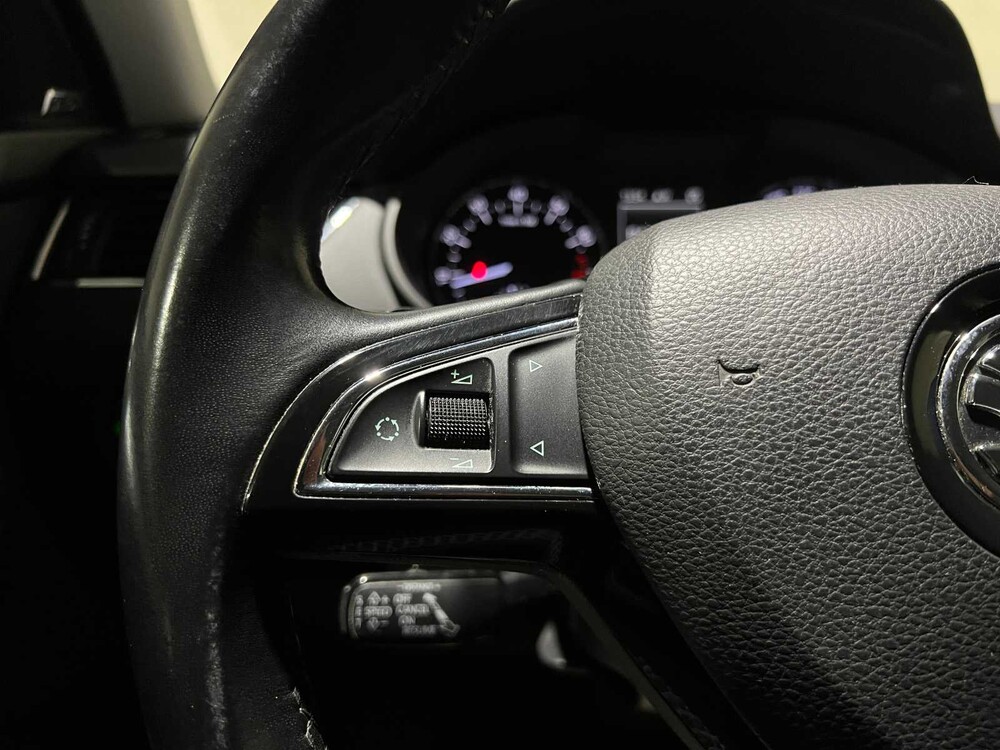 Skoda Octavia Combi 1.4 TSI -Automatik- Elegance Business Line 140PS 2014, 8-TLG-86 