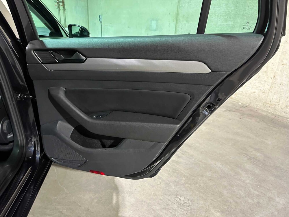 Volkswagen Passat Variant 1.4 TSI ACT Comfortl 150hp 2014, 7-ZHR-01