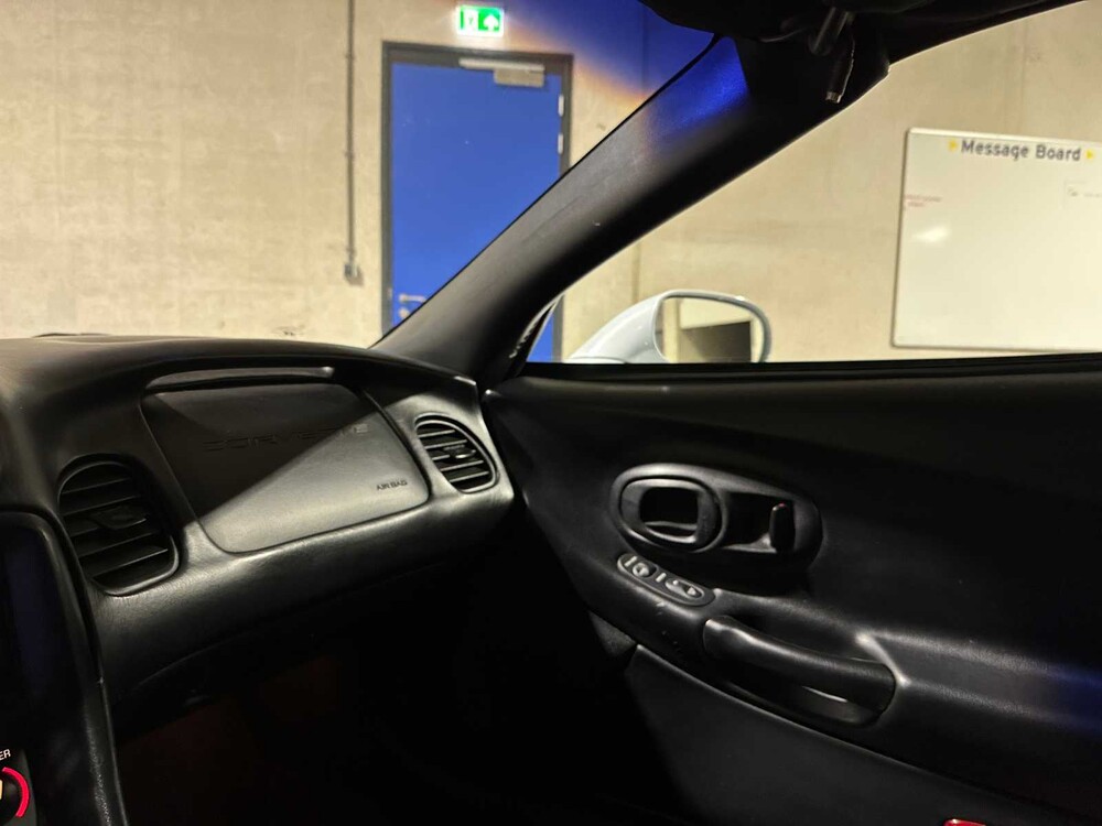 Chevrolet Corvette Z06 5.7 V8 405PS 2003