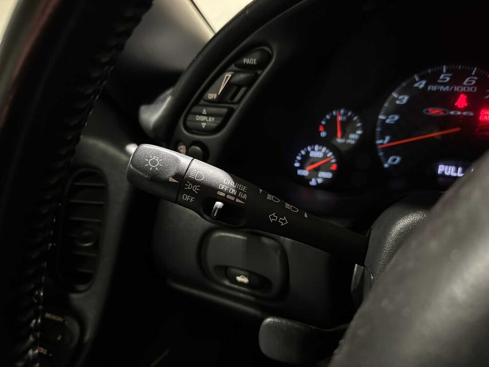 Chevrolet Corvette Z06 5.7 V8 405PS 2003