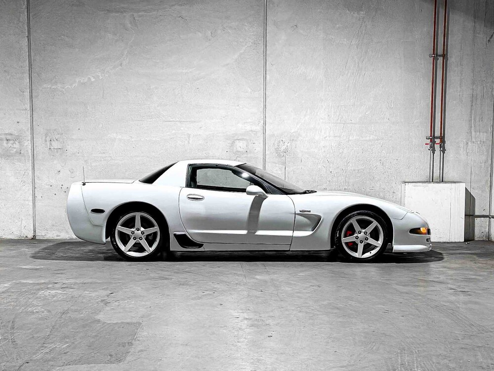 Chevrolet Corvette Z06 5.7 V8 405PS 2003