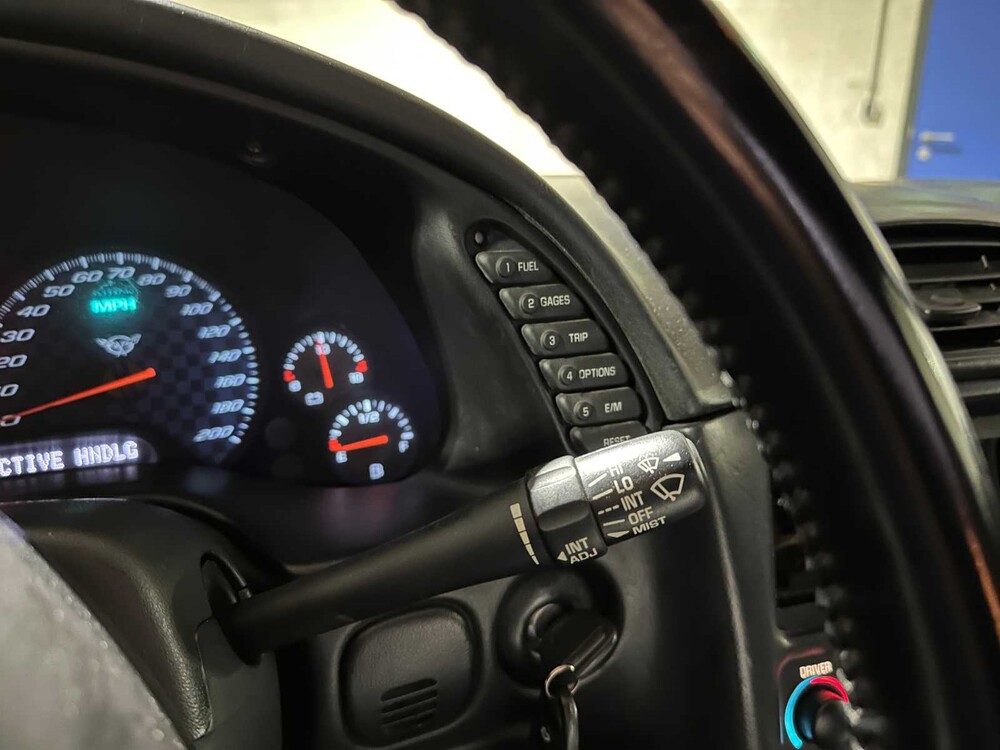 Chevrolet Corvette Z06 5.7 V8 405PS 2003