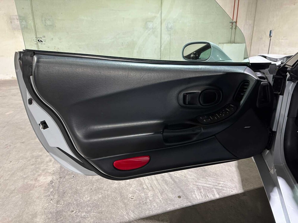 Chevrolet Corvette Z06 5.7 V8 405PS 2003