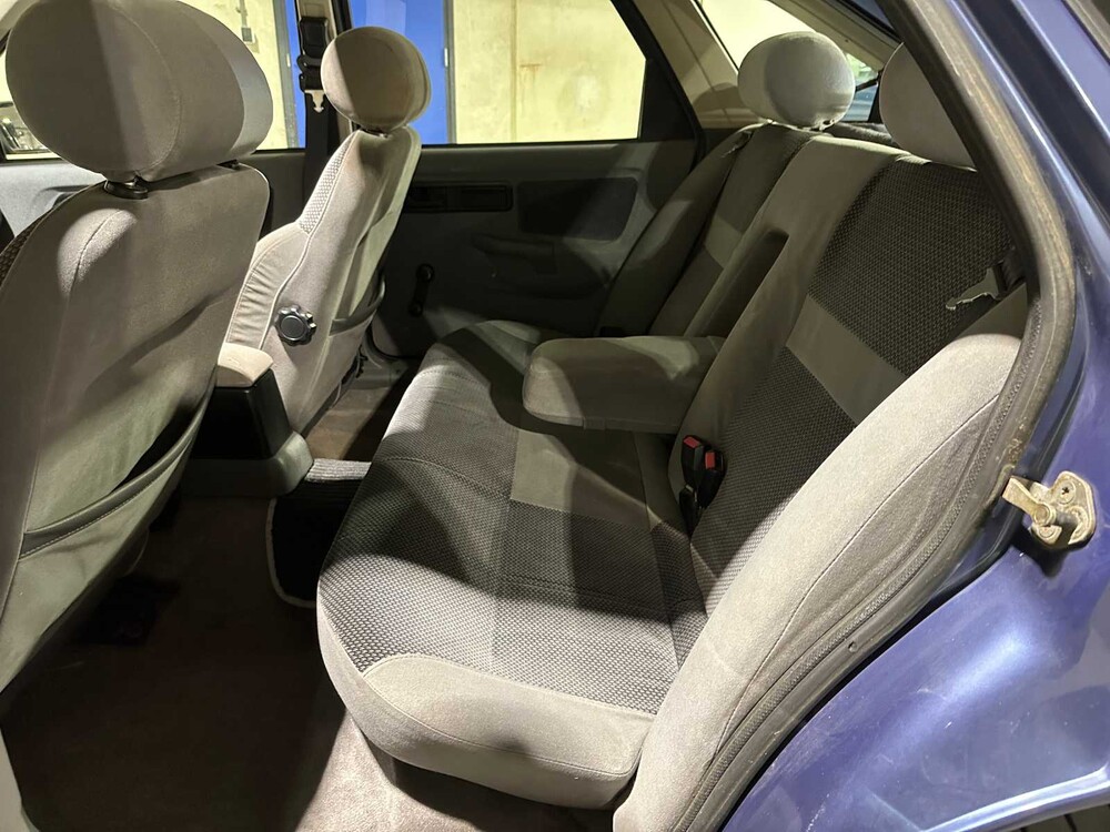 Ford Sierra 2.9 V6 XR 4x4 Inj. 145PS Baujahr 1989, HFB-47-B