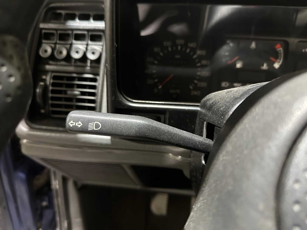 Ford Sierra 2.9 V6 XR 4x4 Inj. 145PS Baujahr 1989, HFB-47-B