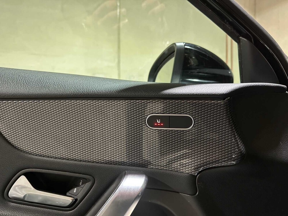 Mercedes-Benz A250e Luxury Line 160PS 2022, R-122-NX