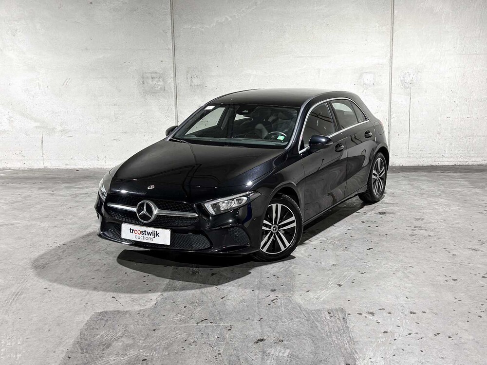 Mercedes-Benz A250e Luxury Line 160PS 2022, R-122-NX